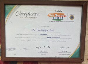 Dr. Satish Pande receives Forbes Award.
